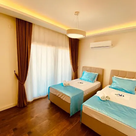 فيلة Oasis Villalari 4 *