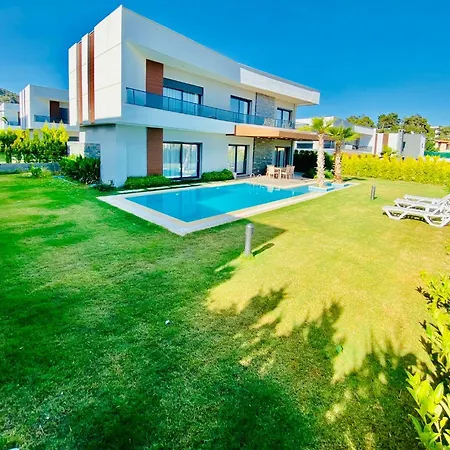 Oasis Villalari 4 * كوشاداسيه