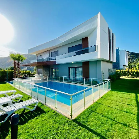 Oasis Villalari 4 Villa